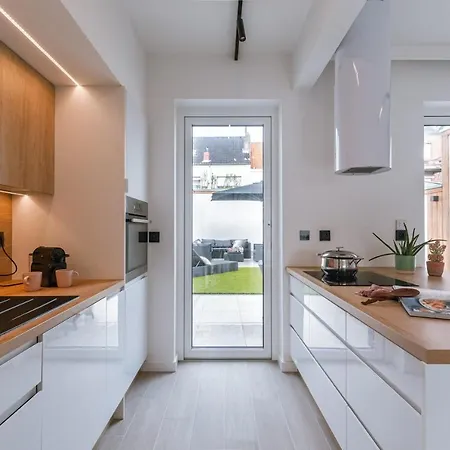 Сasa de vacaciones Beautiful Modern Holiday House With Private Garden *