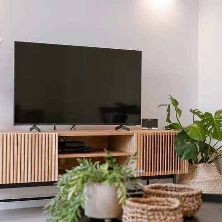 Beautiful Modern Holiday House With Private Garden Сasa de vacaciones *